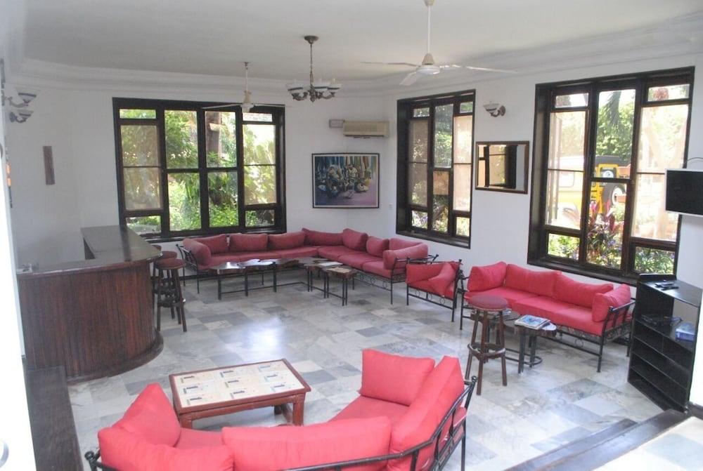 Roc Heights Lodge Bakau Exterior foto