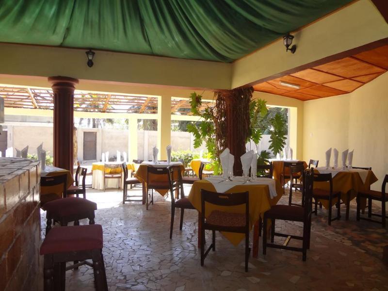 Roc Heights Lodge Bakau Exterior foto