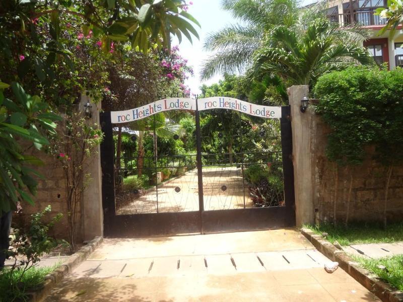 Roc Heights Lodge Bakau Exterior foto